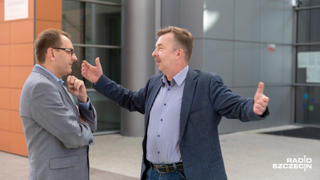 Zmianę operatora Netto Areny w Szczecinie proponuje Sojusz Lewicy Demokratycznej. Halą powinien zarządzać Miejski Ośrodek Sportu Rekreacji i Rehabilitacji - mówił podczas konferencji prasowej kandydat SLD na prezydenta Szczecina Dawid Krystek.