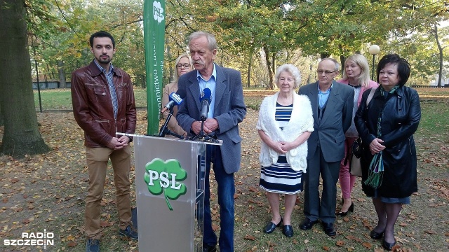 Prosimy wyborców, aby nie pozostawali w domu - apelował Andrzej Durka jedynka na liście Polskiego Stronnictwa Ludowego. Durka dodał, że PSL od 120 lat działa na rzecz Polski i te działania będą kontynuowane.