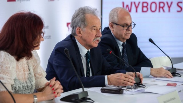 Do zagłosowania potrzebny jest dokument tożsamości ze zdjęciem - przypomina Państwa Komisja Wyborcza. W niedzielę Polacy wybiorą radnych, wójtów, burmistrzów lub prezydentów miast.