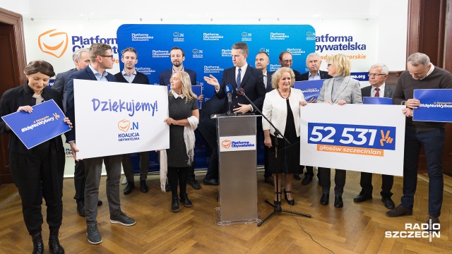 Sochańskiego krytykują, Krzystka chwalą, ale formalnego poparcia urzędującemu prezydentowi nie przekazują - to szczecińscy politycy Platformy Obywatelskiej i.Nowoczesnej przed II turą wyborów.