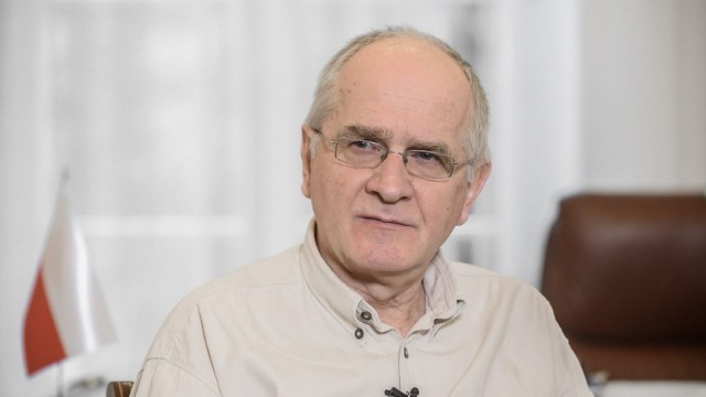Media publiczne należy wspierać - tak przewodniczący Rady Mediów Narodowych Krzysztof Czabański zachęcał do płacenia abonamentu radiowo-telewizyjnego w Rozmowach pod Krawatem Radia Szczecin.