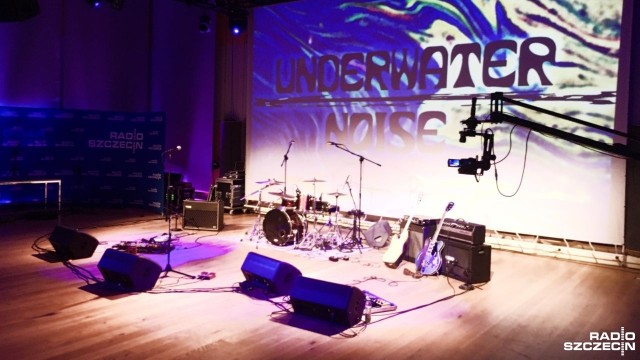 Tym razem na naszej scenie pojawi się szczeciński zespół Underwater Noise. Pierwsza próba odbyła się w Święto Niepodległości 2016 r. Blisko rok później... 