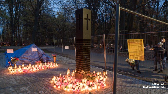 Szczecinianie chętnie odwiedzali powstający na Cmentarzu Centralnym pomnik poświęcony Pamięci Ofiar ukraińskich nacjonalistów ukraińskich w latach 1939-1947.