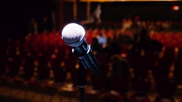 Zanim SZPAK wyląduje w Szczecinie obleci region. Będzie to wstęp do głównej części 12. Festiwalu Komedii.