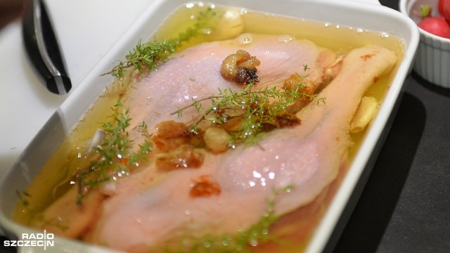 Zaczęła się akcja Gęsina na św. Marcina. Dołączyły do niej także zachodniopoorskie restauracje. W audycji Aktywna Sobota w Radiu Szczecin można było usłyszeć o tym, jak w prosty sposób przyrządzić wykwintne dania z gęsi.