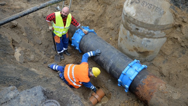 Najpoważniejsza awaria w ostatniej dekadzie. Problemy kierowców i pasażerów w Podjuchach [WIDEO, ZDJĘCIA]