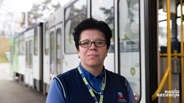 Dzięki nim wielu szczecinian każdego dnia trafia na czas do pracy. W niedzielę obchodzimy Dzień Motorniczego i z tej okazji spółka Tramwaje Szczecińskie obdarowała swoich pracowników okolicznościowymi upominkami.