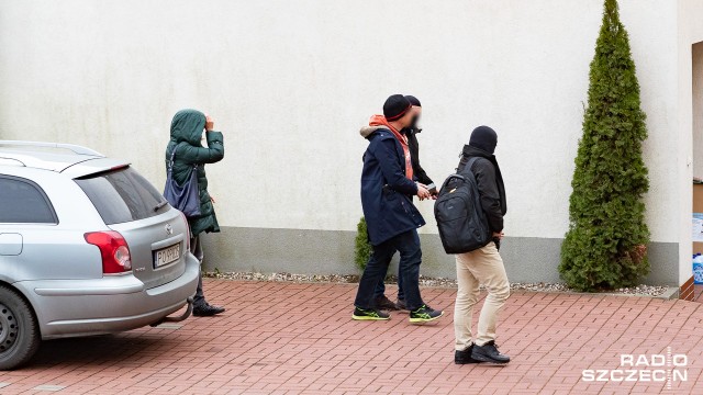 Pierwszy, z zatrzymanych przez CBA urzędników Komisji Nadzoru Finansowego, został już dowieziony do Prokuratury Regionalnej w Szczecinie.
