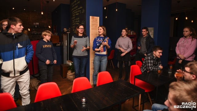 Zachęcanie do działalności charytatywnej poprzez szybkie randki - z taką inicjatywą wyszło do szczecinian Stowarzyszenie Polites oraz Regionalne Centrum Wolontariatu.