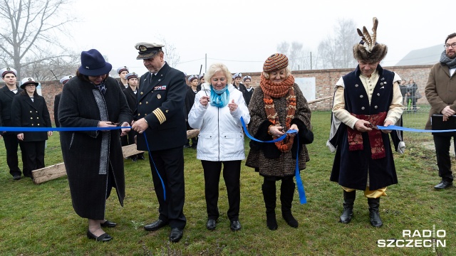 To miejsce upamiętnia historię Flisu Odrzańskiego. Skwer Odry powstał na szczecińskiej Łasztowni nieopodal Starej Rzeźni. We wtorek został uroczyście otwarty z okazji 100-lecia Ligi Morskiej i Rzecznej. Na miejscu jest 12 tablic.