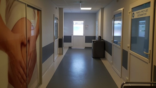 Trzech milionów złotych pilnie potrzebuje szpital w Dębnie. Takiej kwoty brakuje w kasie placówki na codzienne funkcjonowanie. W sprawie trudnej sytuacji szpitala interweniują radni.