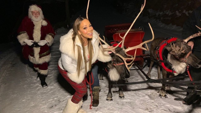 Czy popularniejszym świątecznym utworem jest ten od Mariah Carey czy od Georga Michaela Według aplikacji Spotify to amerykańska artystka jest autorką najchętniej słuchanego bożonarodzeniowego przeboju.