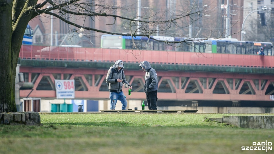 Kilka dni temu pozytywnie do pomysłu umożliwienia spożywania alkoholu na bulwarach odniósł się komendant miejski policji w Szczecinie. Fot. Olaf Nowicki [Radio Szczecin]