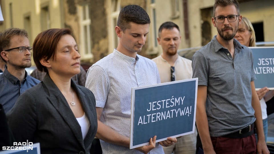 Lista kandydatów Szczecińskiego Ruchu Miejskiego do Rady Miasta oficjalnie zarejestrowana. Fot. Łukasz Szełemej [Radio Szczecin]