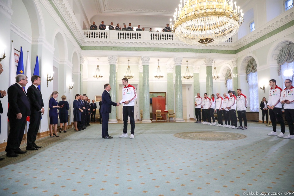 Spotkanie Prezydenta RP z Mistrzami Świata w Piłce Siatkowej 2018. Fot. Jakub Szymczuk/KPRP, źródło: www.prezydent.pl