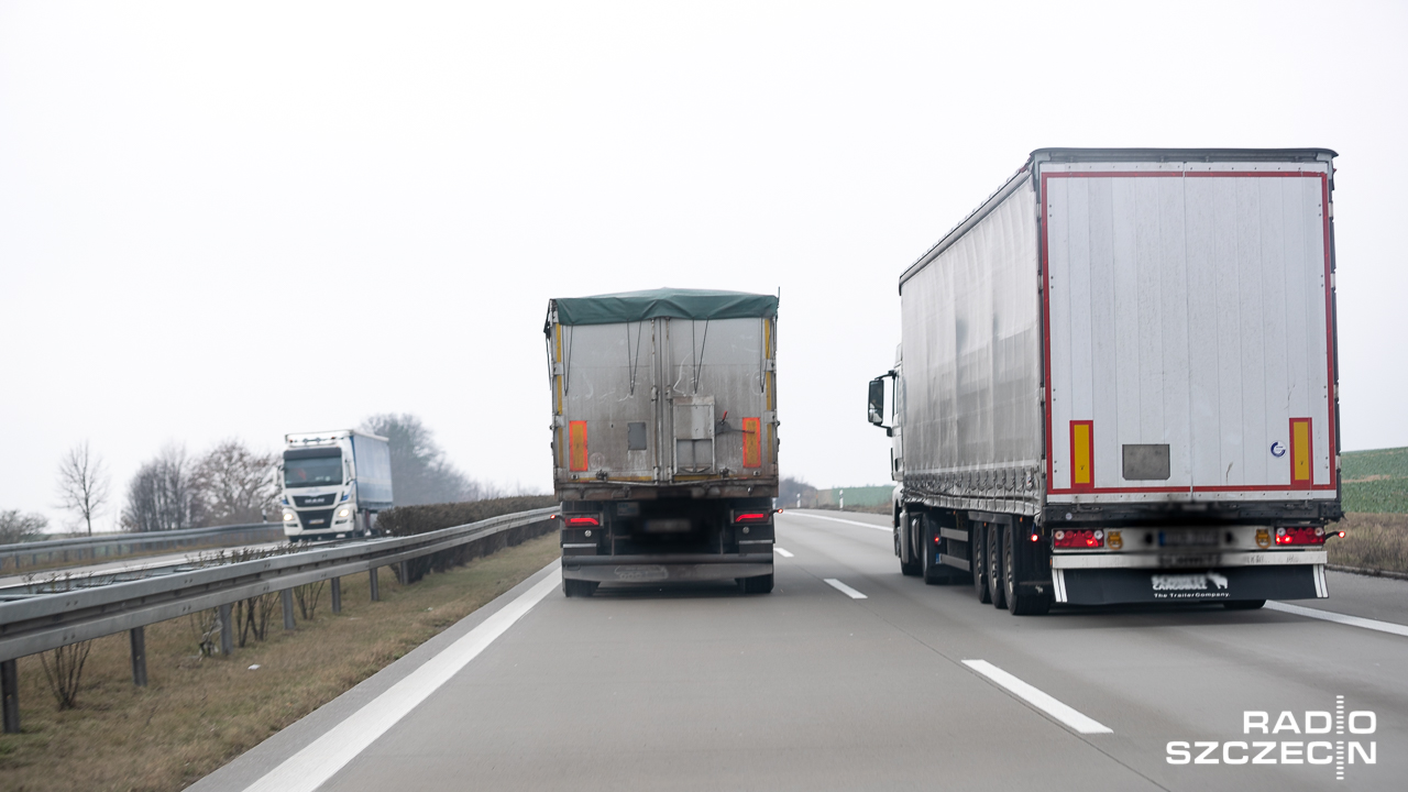 Drogowcy zapowiadają, że od piątku kierowcy będą mogli korzystać z nowego odcinka autostrady A1 między Piotrkowem Trybunalskim i Kamieńskiem.