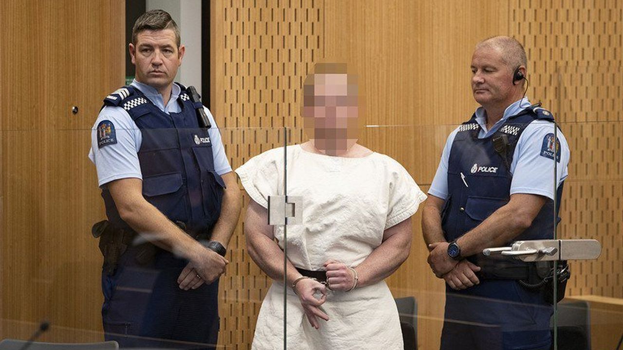 Mężczyźnie podejrzanemu o ataki na meczety w Christchurch na Nowej Zelandii ma zostać postawionych 50 zarzutów zabójstwa.