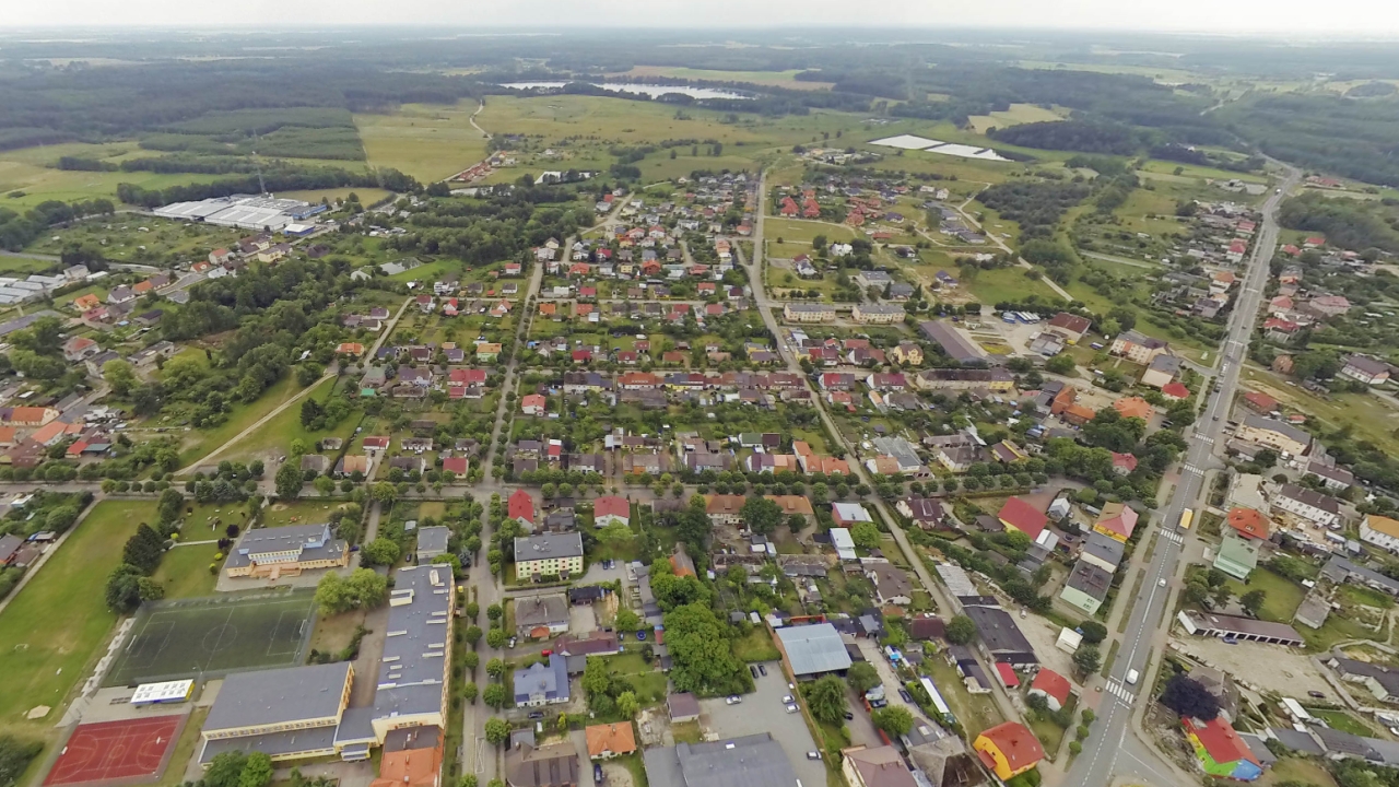 W Mirosławcu upamiętniono pierwszych polskich powojennych mieszkańców miasta i rocznicę walk o Wał Pomorski.