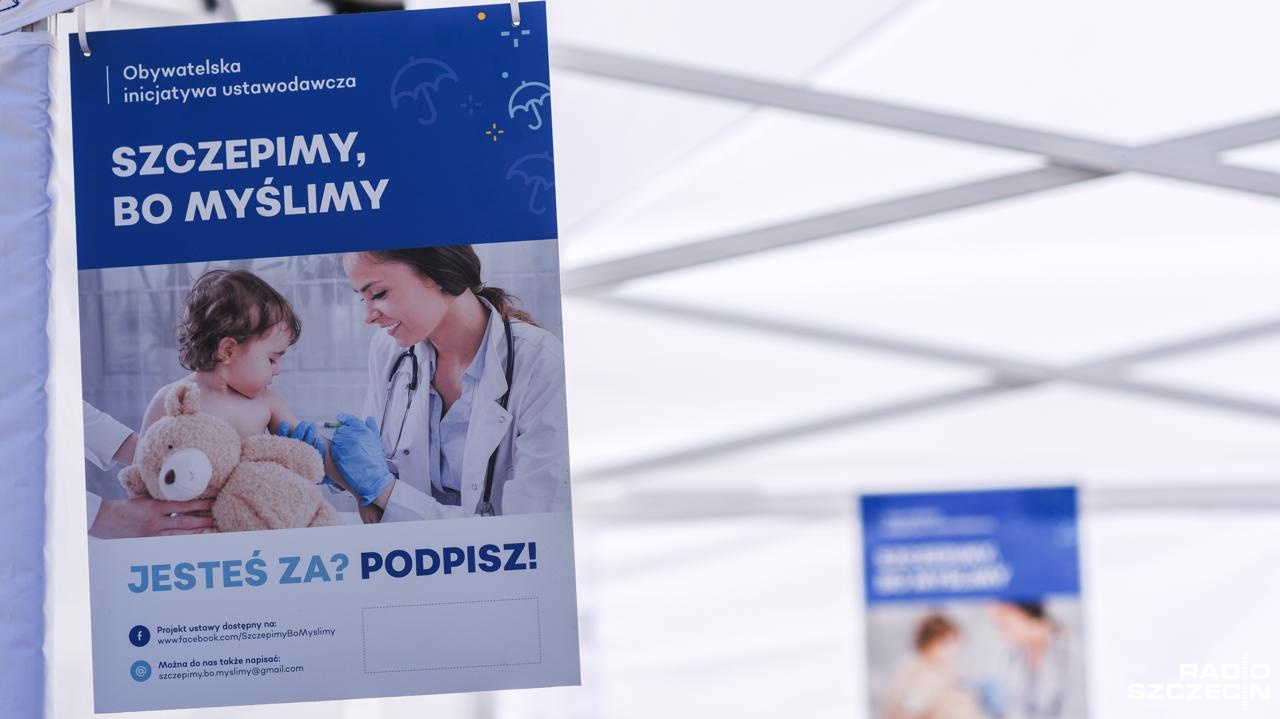 To już ostatnia szansa, by poprzeć ogólnopolską akcję Szczepimy, bo myślimy. Tylko do 25 kwietnia można podpisać się pod projektem ustawy, która ma wprowadzić szczepienia ochronne jako kryterium w naborze do publicznych żłobków i przedszkoli.