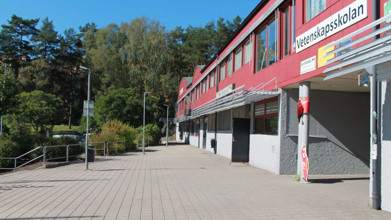 Jedna z muzułmańskich szkół podstawowych w Gteborgu zatrudniała co najmniej cztery osoby, które podczas konfliktu w Syrii i Iraku, czynnie wspierały tzw. Państwo Islamskie.