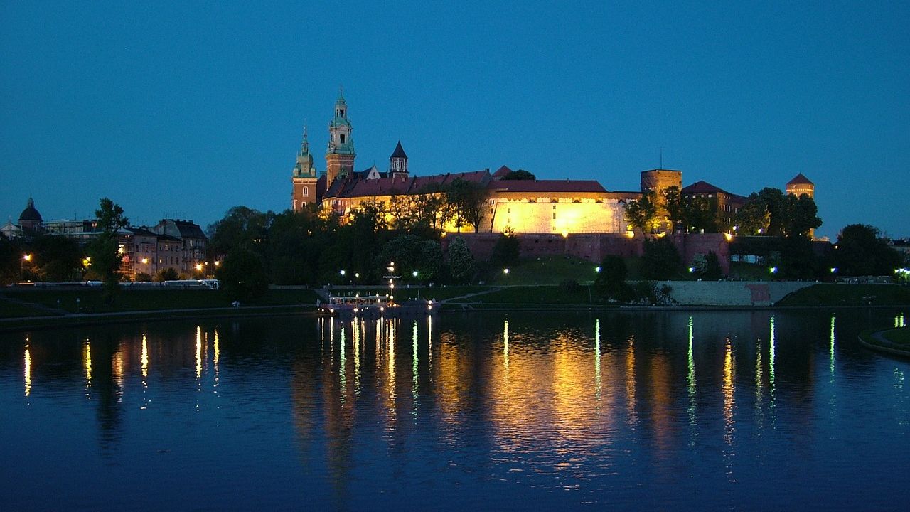 Prezydent Andrzej Duda udał się z wizytą na Wawel w Krakowie.