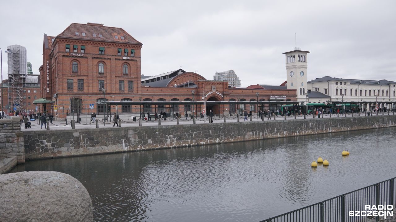 Sąd Rejonowy w Malm aresztował w piątek 18-letniego imigranta podejrzanego o posiadania nielegalnej broni i sprowadzenie niebezpieczeństwa powszechnego.