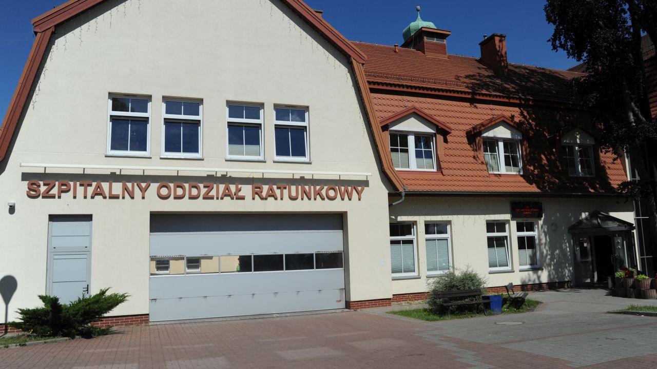 Opowiem jak było ale w sądzie - powiedział lekarz dyżurny, przeciwko któremu zawiadomienie złożył ratownik medyczny. W piątek na Szpitalnym Oddziale Ratunkowym w Koszalinie pobili się lekarz z ratownikiem medycznym. Okoliczności wyjaśnia policja.