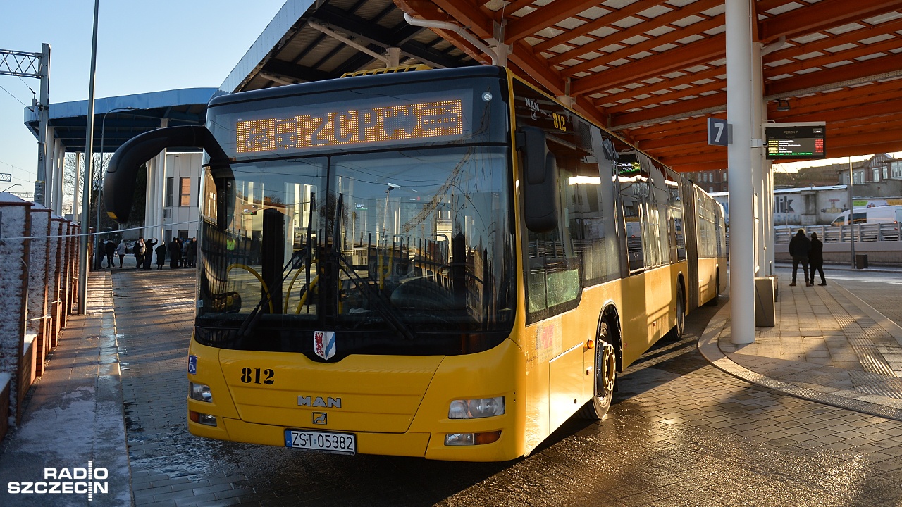 Pasażerowie ze Stargardu za bilet w miejskich autobusach zapłacą od poniedziałku kartą.