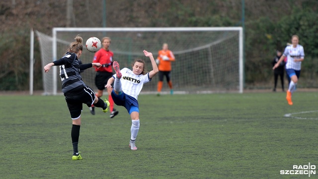 Olimpia Szczecin - GKS Katowice 1:4 (1:0). Fot. Łukasz Szełemej [Radio Szczecin] Nieudany powrót na własny stadion piłkarek Olimpii [ZDJĘCIA]