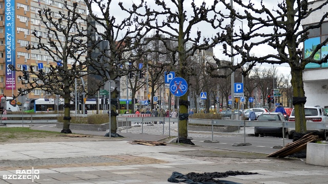 Fot. Łukasz Szełemej [Radio Szczecin] Remont placu po Pomniku Wdzięczności [ZDJĘCIA]