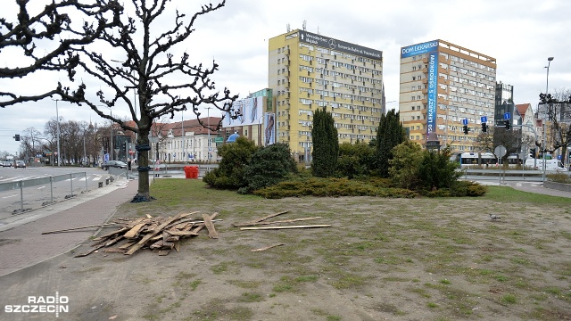 Fot. Łukasz Szełemej [Radio Szczecin] Remont placu po Pomniku Wdzięczności [ZDJĘCIA]