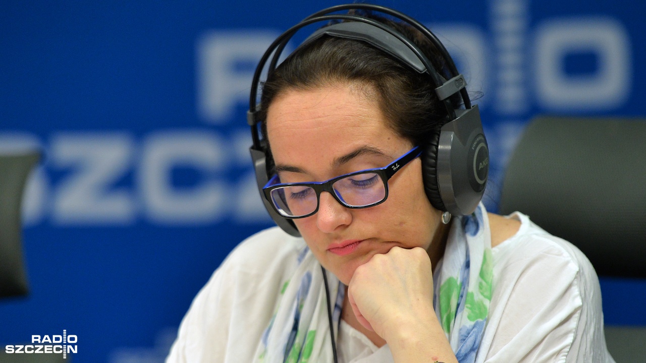 Kandydatka Wiosny do europarlamentu mówi o polityce energetycznej. Anita Kucharska-Dziedzic myli Świnoujście ze Szczecinem i nie wie jak gaz z USA trafi do Polski, skoro nie mamy gazowców.