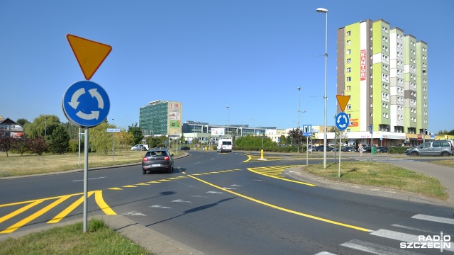 Fot. Łukasz Szełemej [Radio Szczecin] Zmiany na Rondzie Uniwersyteckim. Niektórzy kierowcy mają problem [WIDEO, ZDJĘCIA]