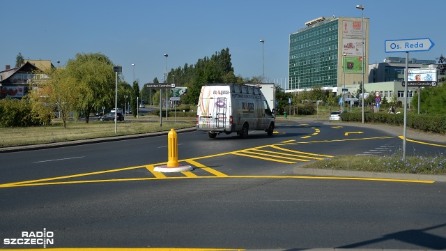 Fot. Łukasz Szełemej [Radio Szczecin] Zmiany na Rondzie Uniwersyteckim. Niektórzy kierowcy mają problem [WIDEO, ZDJĘCIA]