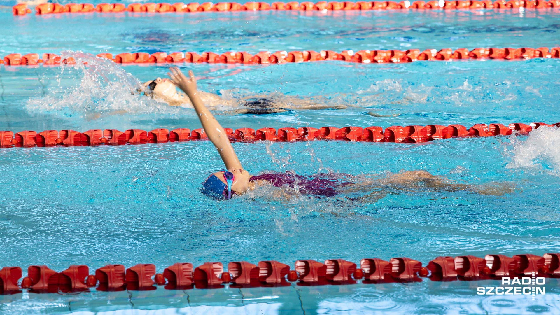 Najmłodsi pływacy opanowali olimpijski basen Floating Areny. W Szczecinie trwa Otylia Swim Cup, czyli zawody pływackie dla dzieci w wieku od 8 do 13 lat.