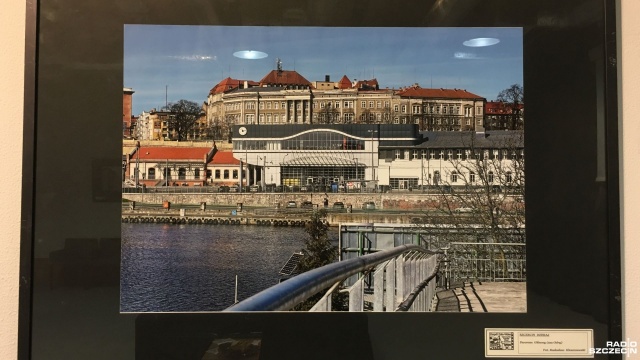 16 autorów i 25 zdjęć. W czwartek w Starej Rzeźni została otwarta wystawa Szczecin dzisiaj w obiektywie Zespół foto i video Uniwersytetu III wieku.