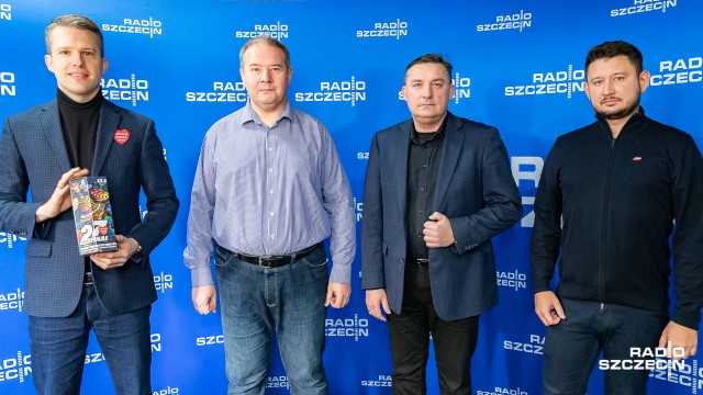 Coś jest na rzeczy, temat zastępczy oraz trzeba podjąć wszelkie możliwe działania - tak o odstrzale dzików wypowiadali się goście Kawiarenki politycznej.