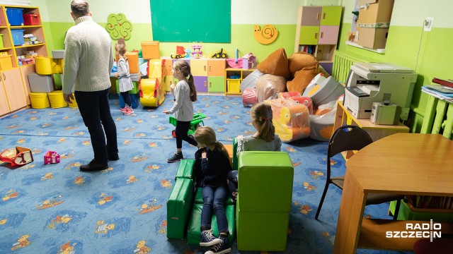 Szczecińscy nauczyciele masowo wzięli zwolnienia lekarskie. To forma protestu przeciwko zarobkom.