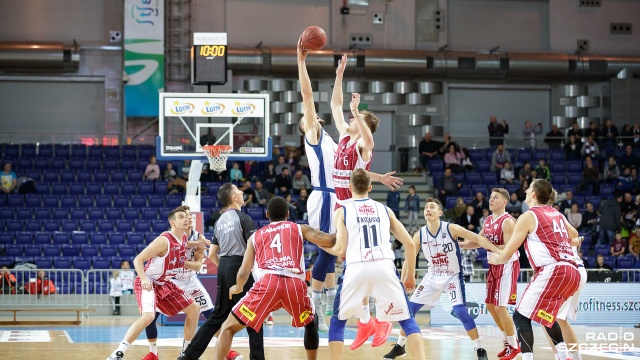King Szczecin rozbił Spójnię Stargard 91:62 w koszykarskich derbach Pomorza Zachodniego w rozgrywkach o mistrzostwo Polski.