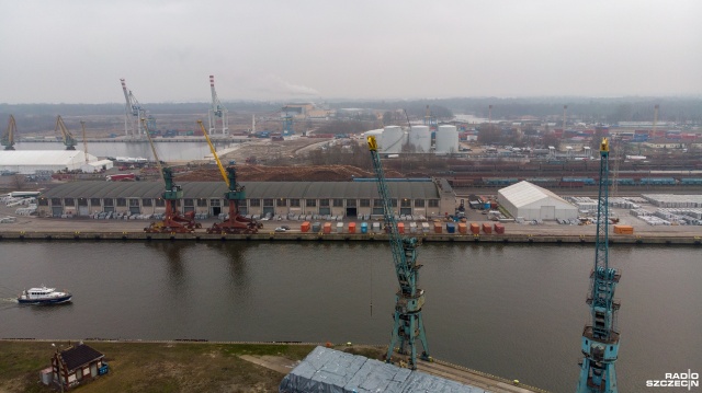 BIMCO to niezależne stowarzyszenie armatorów, które przygotowało raport o tym, co na temat konkretnych portów uważają załogi statków z różnych stron świata. Okazuje się, że kapitanowie wskazują Szczecin jako najlepszy port z wysoką jakością obsługi statków zatrudnionych w przewozach suchych ładunków masowych.
