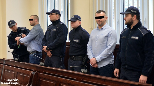 Jest wyrok w sprawie gangsterskich porachunków i zabójstwa byłego boksera Krzysztofa S. ps. Skorupa. Sąd Okręgowy w Szczecinie skazał głównych oskarżonych - Tomasza K. i Michała W. - na odpowiednio 6 i 12 lat więzienia.