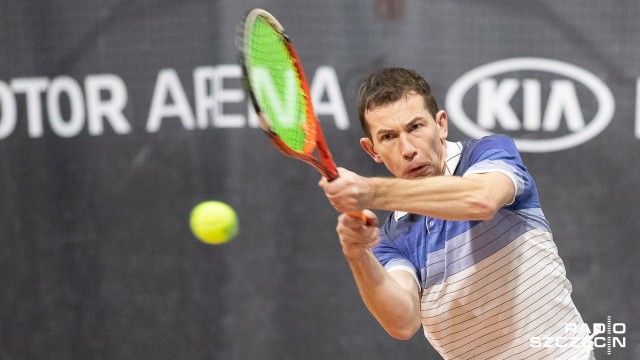 Prawie stu zawodników bierze udział w turnieju tenisowym ITF w Szczecinie. Impreza potrwa do środy na kortach przy alei Wojska Polskiego.