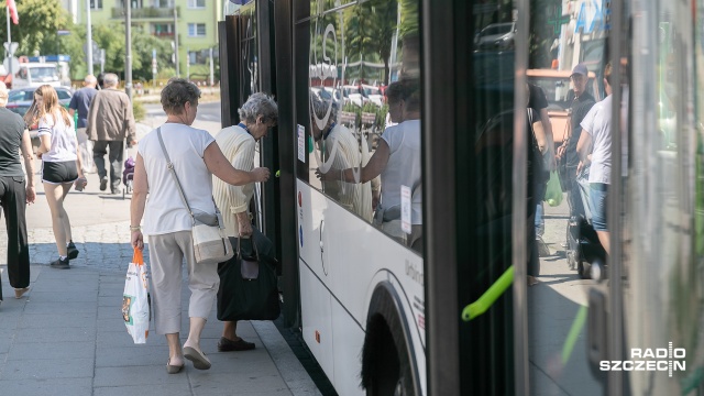Darmowa komunikacja miejska dla wszystkich szczecinian to dodatkowe wydatki. Miasta na ten moment na to nie stać - mówiła w Samorządowej Przeplatance Radia Szczecin wiceprezydent miasta Anna Szotkowska.