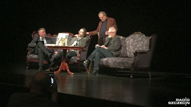 110. rocznica urodzin poety i satyryka Stanisława Jerzego Leca. Wieczór 8. Dni Kultury Żydowskiej Adlojada w Szczecinie w całości był poświęcony życiu i twórczości pisarza.