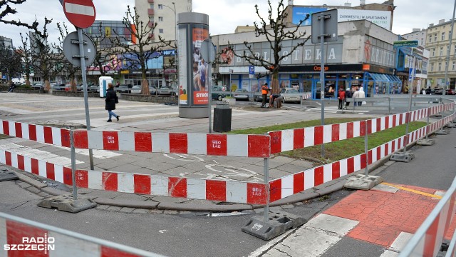 Remont placu po Pomniku Wdzięczności [ZDJĘCIA]