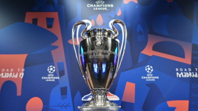 W piątek w Nyonie rozlosowano pary ćwierćfinałowe i półfinałowe Ligi Mistrzów. Największym hitem 14 finału LM będzie mecz Manchesteru United z Barceloną.
