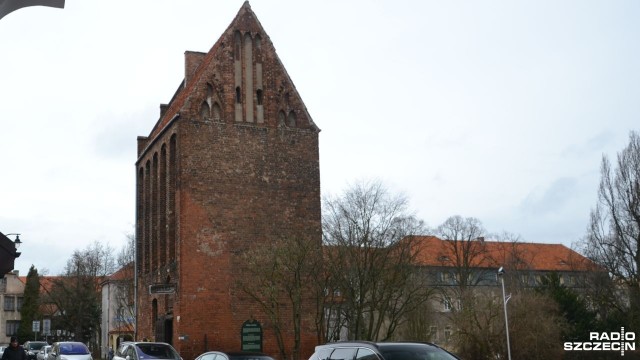 Z tym tematem od miesięcy borykają się władze miasta. Zabytek znajduje się w prywatnych rękach jednego z miejscowych przedsiębiorców.