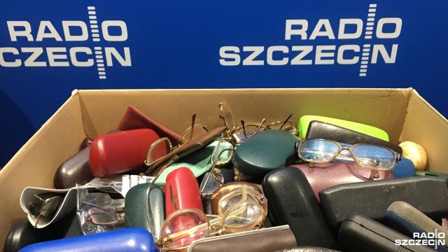Coraz większe zainteresowanie słuchaczy Radia Szczecin akcją Okulary dla Afryki. Przynosicie je zarówno do naszej rozgłośni, gdzie jest już około 200 par, jak i do salonów optycznych - partnerów kampanii.