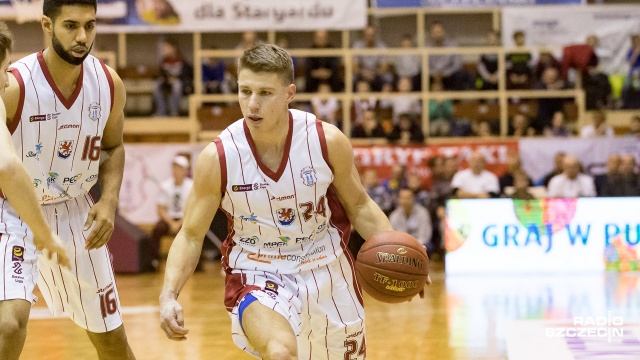Koszykarze Spójni będą w poniedziałek grać o siódme zwycięstwo w tym sezonie rozgrywek o mistrzostwo Polski. Stargardzianie walczący o utrzymanie w Energa Basket Lidze zmierzą się na wyjeździe z ósmym w tabeli MKS-em Dąbrowa Górnicza.