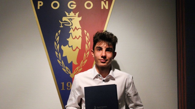 Borys Freilich z Pogoni Szczecin wystąpił w piłkarskiej reprezentacji Polski do lat 15, która w Skopje zremisowała w czwartek z Macedonią Północną 0:0 w towarzyskim meczu.